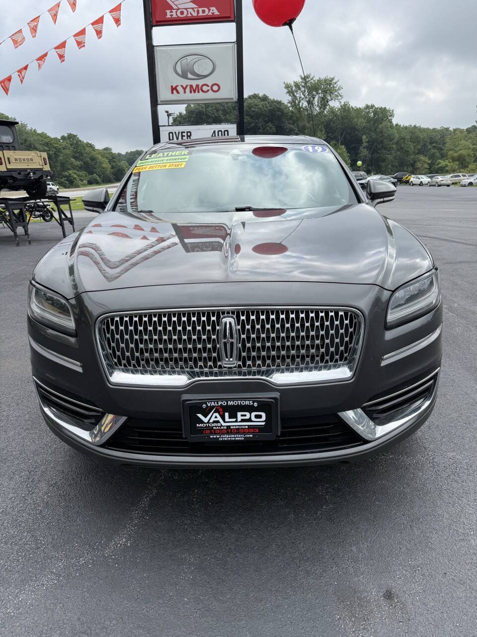 Used 2019 Lincoln Nautilus Reserve AWD/4WD image 2