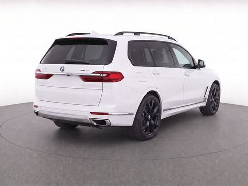 Used 2021 BMW X7 xDrive40i w/ Premium Package AWD/4WD image 3