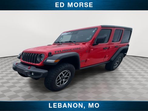 Used 2025 Jeep Wrangler Unlimited Rubicon AWD/4WD image 3