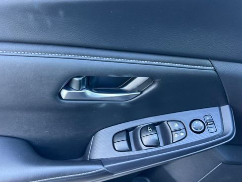 Used 2024 Nissan Sentra SV w/ All-Weather Package FWD image 8