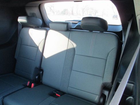 New 2026 GMC Acadia AT4 w/ Luxury Package image 12