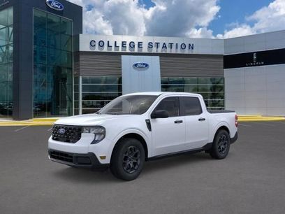 New 2025 Ford Maverick XLT w/ Equipment Group 301A