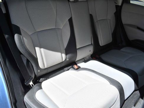 Used 2021 Subaru Forester Premium image 29