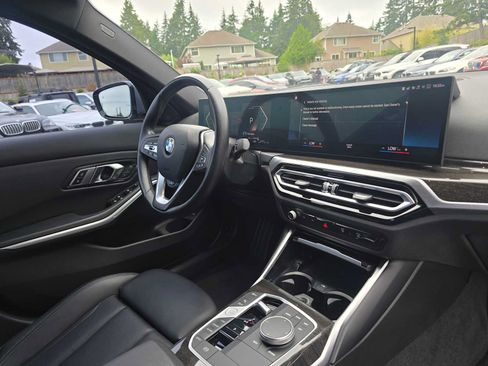 Used 2023 BMW 330i Sedan w/ Premium Package RWD image 10