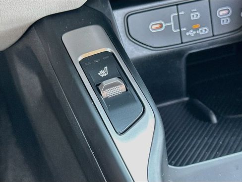 Certified 2025 Kia Sorento EX FWD image 20