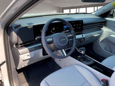 New 2026 Hyundai Kona SE image 7