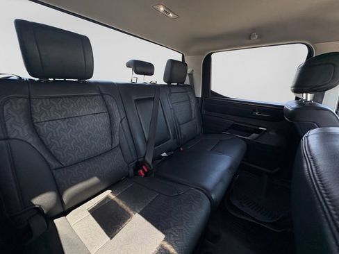 Used 2024 Toyota Tundra Limited AWD/4WD image 29