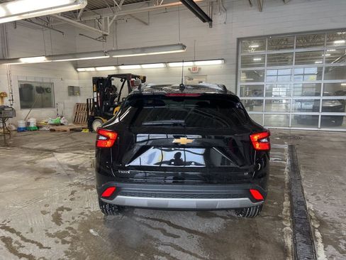 New 2026 Chevrolet Trax LT w/ Sunroof Package image 4