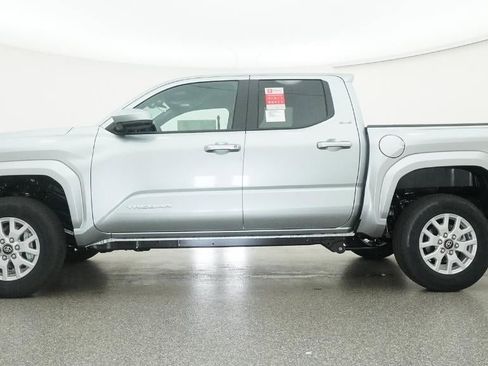 New 2026 Toyota Tacoma SR5 RWD image 19