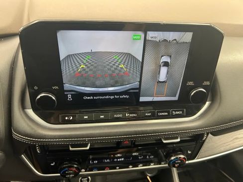 Used 2023 Nissan Rogue Platinum w/ Platinum Premium Package AWD/4WD image 19