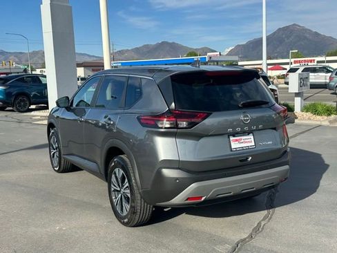 Used 2023 Nissan Rogue SV AWD/4WD image 9