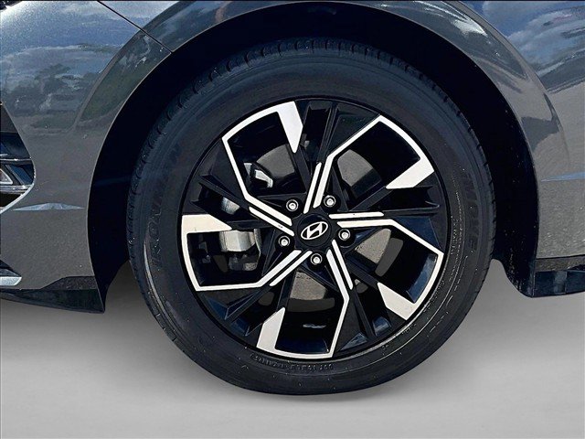 Used 2025 Hyundai Sonata SEL FWD image 10