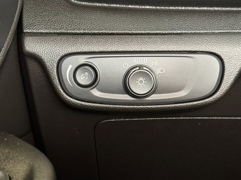 Used 2022 Chevrolet Bolt LT image 26