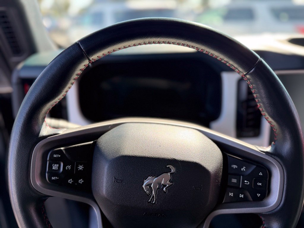 Used 2025 Ford Bronco Heritage Edition AWD/4WD image 12