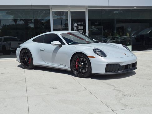 Used 2026 Porsche 911 Carrera GTS RWD image 7