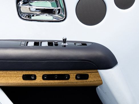 Used 2022 Rolls-Royce Ghost w/ Ghost Package image 25