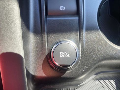 New 2025 Ford Explorer Active image 28