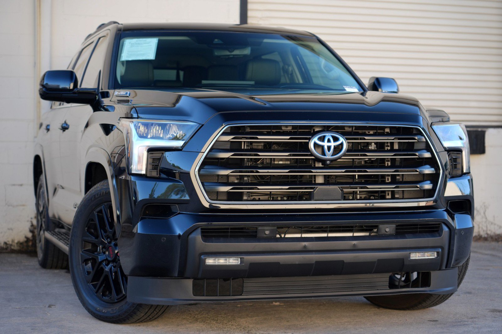 Used 2024 Toyota Sequoia SR5 w/ SR5 Premium Package AWD/4WD image 4