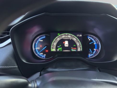 Used 2024 Toyota RAV4 LE image 12