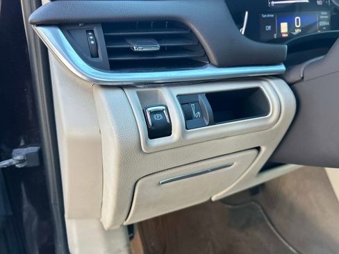 Used 2017 Cadillac XTS Luxury w/ Driver Awareness Package image 22