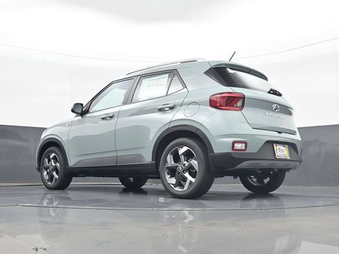 New 2026 Hyundai Venue SEL FWD image 27