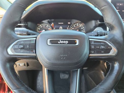 Used 2022 Jeep Compass Latitude w/ Sun and Sound Group image 30