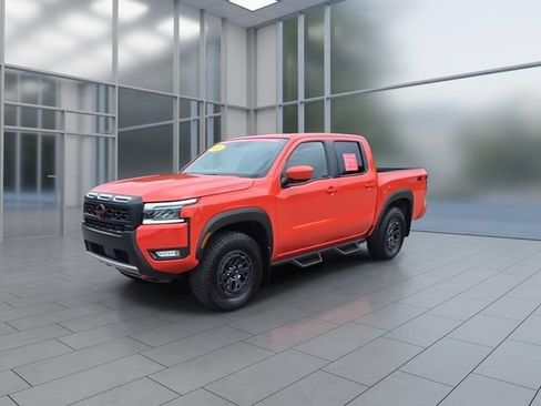 Certified 2025 Nissan Frontier PRO-4X w/ Pro Premium Package AWD/4WD image 4