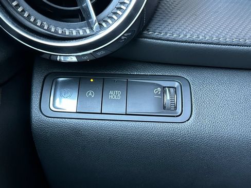 Used 2025 Chevrolet Equinox LT w/ Convenience Package II FWD image 35