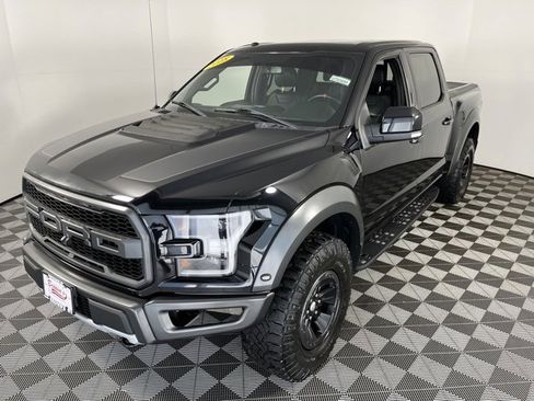 Used 2018 Ford F150 Raptor w/ Equipment Group 802A Luxury image 3