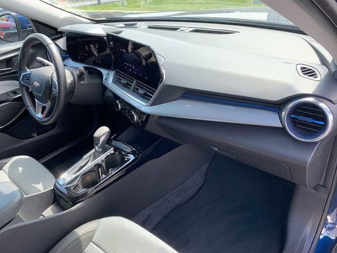 Certified 2024 Chevrolet Trax LT w/ LT Convenience Package image 26