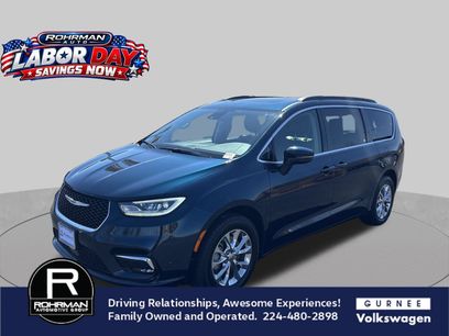 Used 2022 Chrysler Pacifica Touring-L
