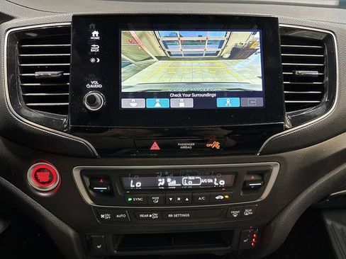 Used 2025 Honda Passport TrailSport image 11
