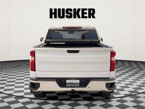 Used 2022 Chevrolet Silverado 1500 LT image 8