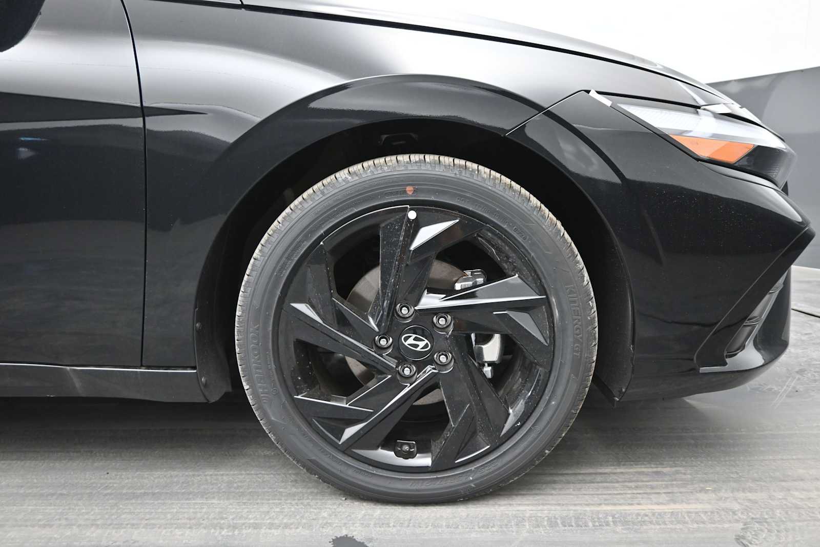 New 2026 Hyundai Elantra SEL Sport Premium FWD image 10