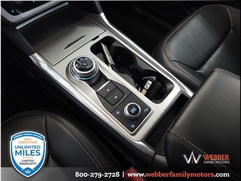 Used 2024 Ford Explorer XLT w/ Equipment Group 202A image 15