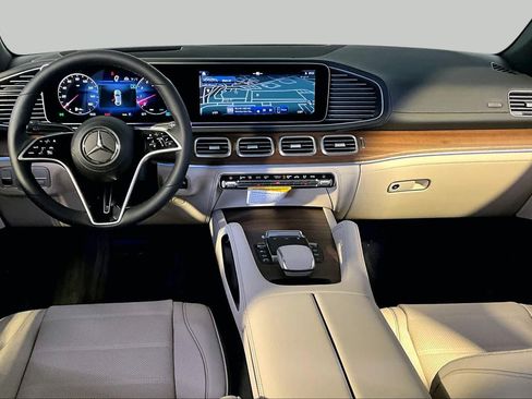 New 2026 Mercedes-Benz GLE 450 4MATIC Coupe image 7