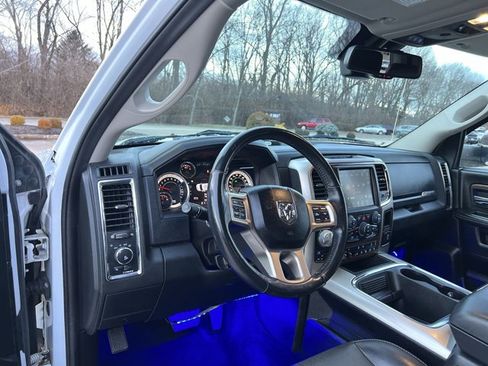 Used 2016 RAM 1500 Laramie w/ Convenience Group image 10