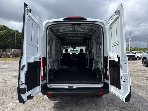 New 2026 Ford Transit 250 148 Medium Roof RWD image 9