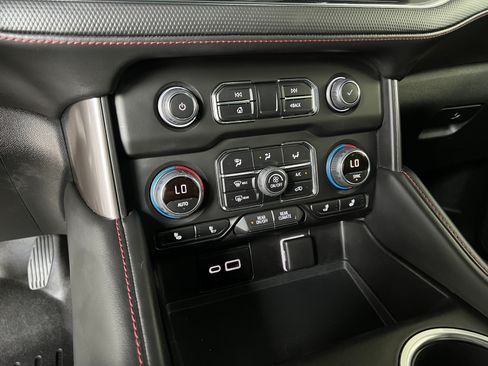 Used 2021 Chevrolet Suburban RST w/ Luxury Package AWD/4WD image 16