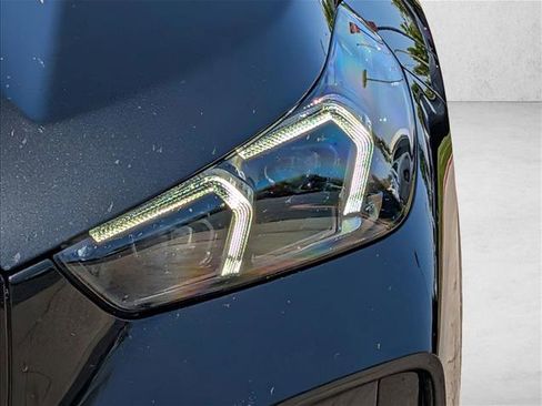 Certified 2025 BMW X1 M35i w/ Premium Package AWD/4WD image 9