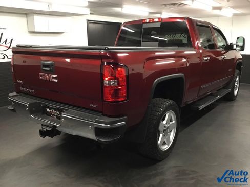 Used 2015 GMC Sierra 2500 SLT w/ Suspension Package, Off-Road image 11