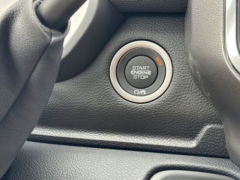 New 2025 RAM 2500 Laramie AWD/4WD image 22