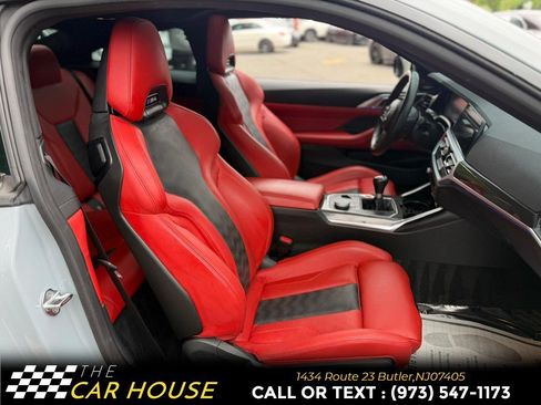 Used 2022 BMW M4 Coupe w/ Executive Package RWD image 31