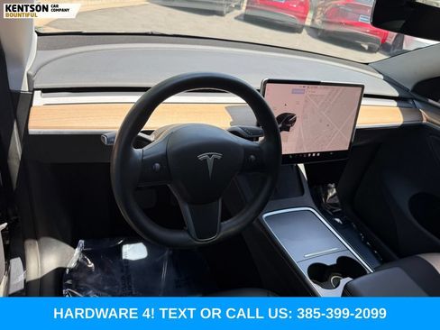 Used 2023 Tesla Model Y Long Range AWD/4WD image 23