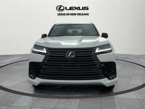 New 2025 Lexus LX 600 4WD w/ Luxury Package image 2
