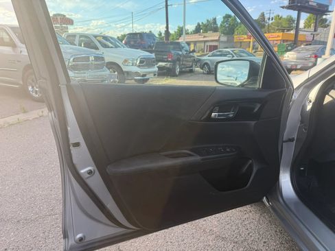 Used 2017 Honda Accord LX image 12