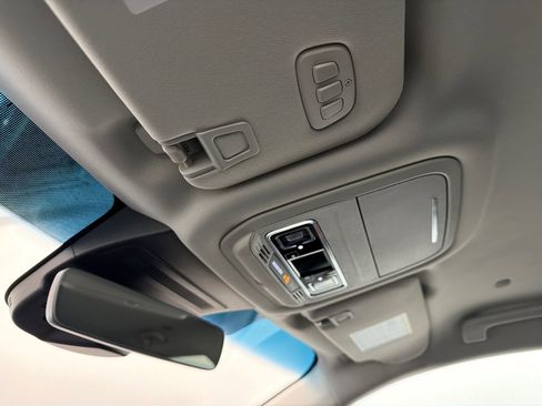 Used 2024 Lincoln Nautilus Reserve image 31