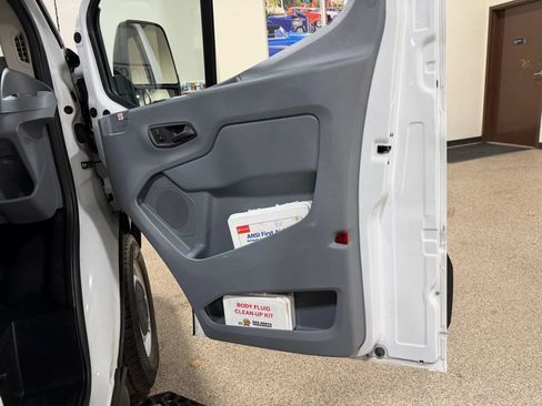 Used 2019 Ford Transit 150 XL image 27