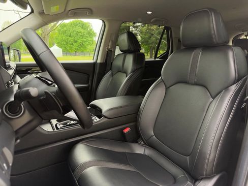 Used 2025 Honda Pilot EX-L image 16