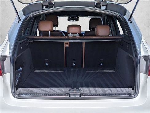 Used 2022 Mercedes-Benz GLC 300 image 6